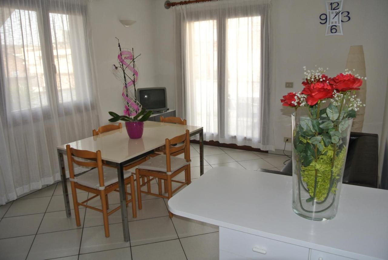 Condominio Maria Lignano Sabbiadoro Eksteriør billede